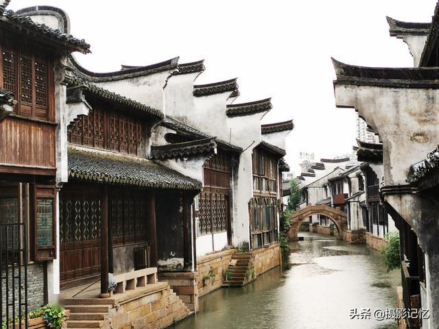 何兴祥获刑20年，为山东中行造成损失超10亿